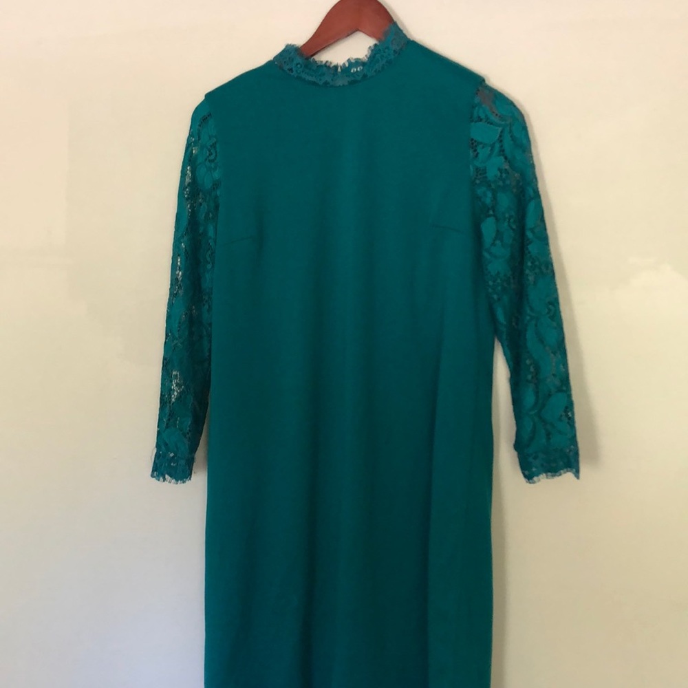 CHARMING CHARLIE Emerald Green Dress